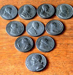 WEDGWOOD 1770’S XRARE ( 10 ) BLACK BASALT MEDAL OF POPES SOLD SEPARATLY MUSEUM