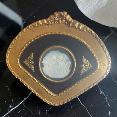 Vintage LIMOGES CAMEO FRAMED MADE IN FRANCE SUNGOTT ART STUDIO NY