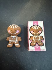 1972 VTG Avon Fragrance Glace Pin Pal – Gingerbread White Frosting – New!