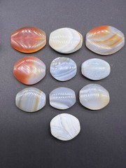Lot Of 10 Sulemani Ancient Agate Black Dark Grey Creamy Agate Beads Top Patina