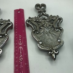 Beautiful 😊 Antique Cast Aluminum Cooking Trivets Pan Pot Holder Fun