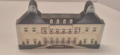 Vintage Collectibles Sheila’s 1990s Famous Houses Shelf Sitter Wooden Lot Of 8