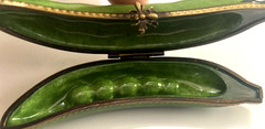 LIMOGE PEAPOD TRINKET BOX AF 4” Peint Main Signed France Vegetable