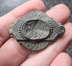 Metal Detecting Find Brooch Georgian / Victorian Decorative Antique 38x28mm