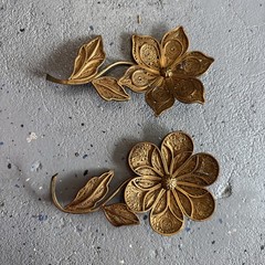 Pair of Vintage Flower Wall Decor Hanging Metal Brass Gold Tone
