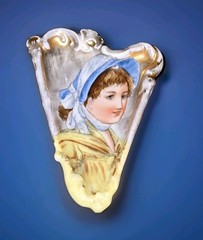 ANTIQUE Portrait TRINKET PIN DISH Hand Painted Gilt Porcelain UNIQUE