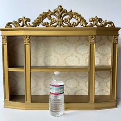 Vintage Syroco Hollywood Regency Ornate Gold Curio Wall Display Shelf