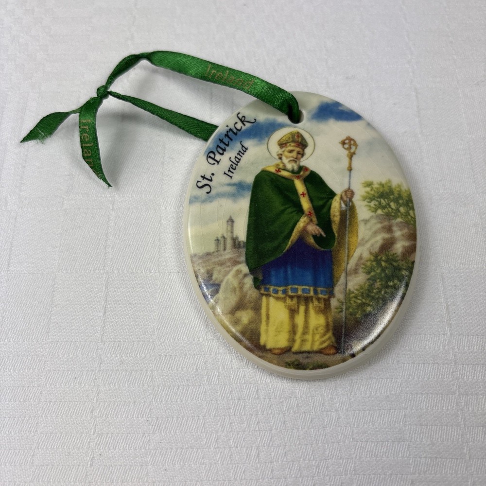 St. Patrick Wall Hanging Ceramic Ornament Ireland – Liffrey Artefacts – Vintage