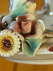 Vintage 1900-1940 Italy porcelain basket Home Decor (8469) read