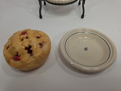 Longaberger Collector Club Miniature Pie Stand Pottery Pie Plates Faux Pies