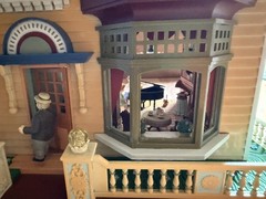 VTG 1991 Enesco Victorian Vignette Animated Action Musical Working Doll House