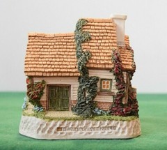 David Winter The Model Dairy In original box with COA. Guild # 21.