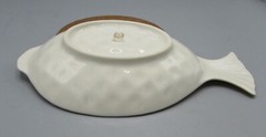 LENOX IVORY FISH / PINEAPPLE SHAPE BOWL WITH GOLD TRIM MADE IN USA GOLD LABEL