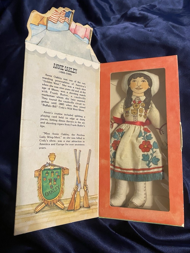 Vintage Hallmark Annie Oakley Cloth Doll 1979 Famous Americans Series NOB