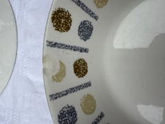 Midwinter Oakley 4 x cereal dessert bowls (two with small chips)