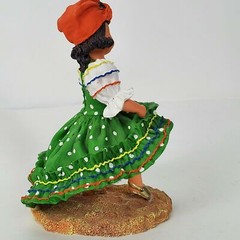 Madame Alexander Brazil 2000 Collectible Ceramic Figurine #573