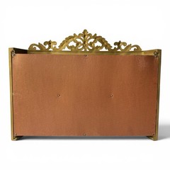 Vintage Syroco Hollywood Regency Ornate Gold Curio Wall Display Shelf