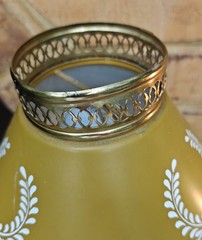 Vtg Toleware Tole Ware Mustard Yellow White Portable Wall Lamp Sconce Working