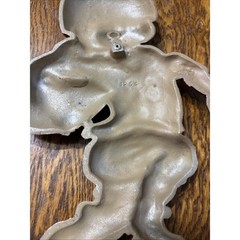 Vintage 1976 Homco Cast Aluminum Football Player Sexton Wall Hanger
