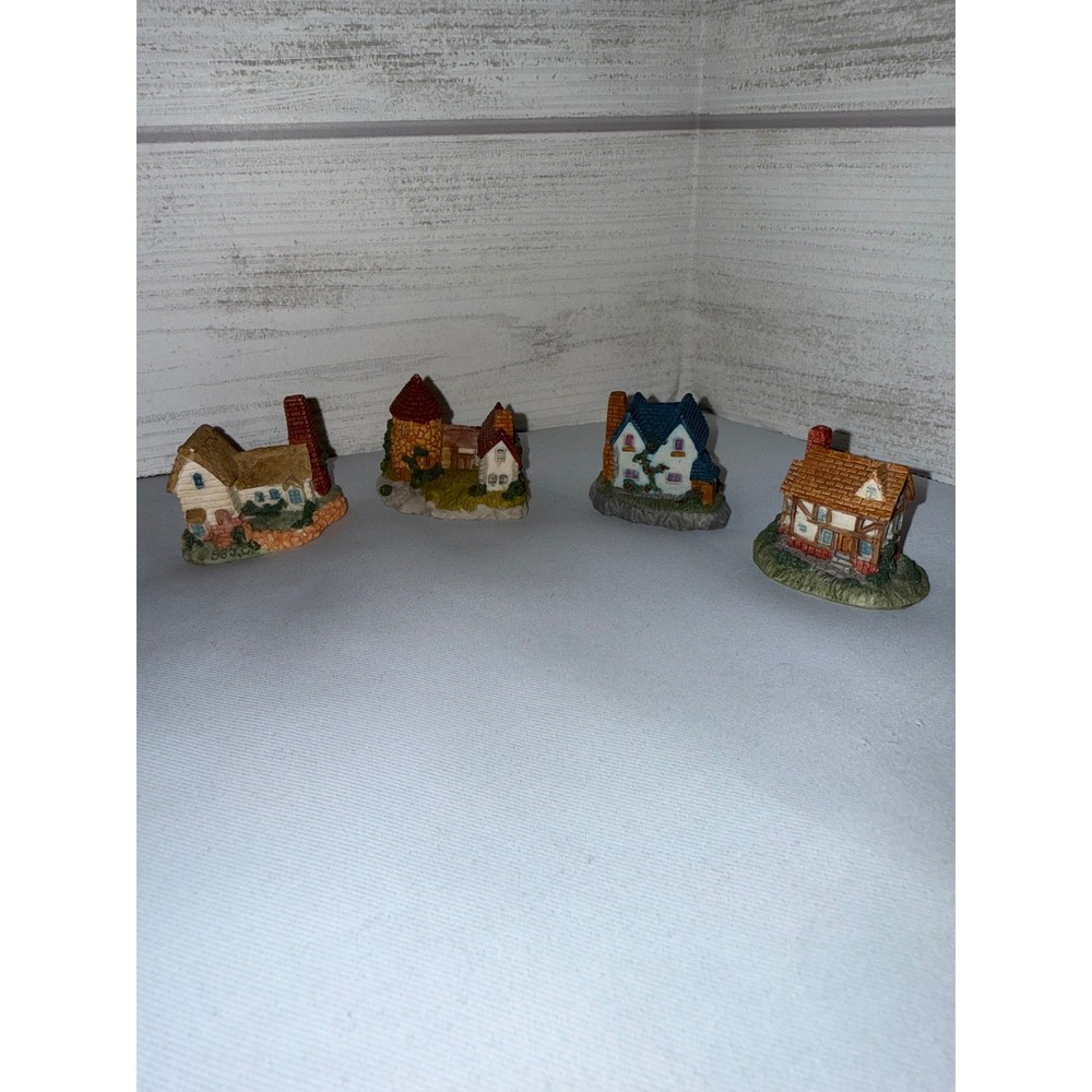Vintage 1993 J.C. Miniature Village Houses Set of 4 Resin English Cottages