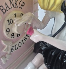 DEPT 56 THE STORYBOOK COLLECTION 2001 CLASSIC ELOISE BANK PINK & MOVIE . . .READ