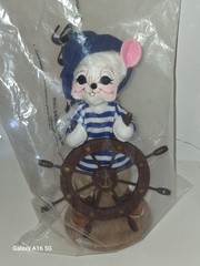 ANNALEE NEW Sailor Mouse 8″ Plush w/ Ship Wheel helm. White/Blue 2005 adorable.