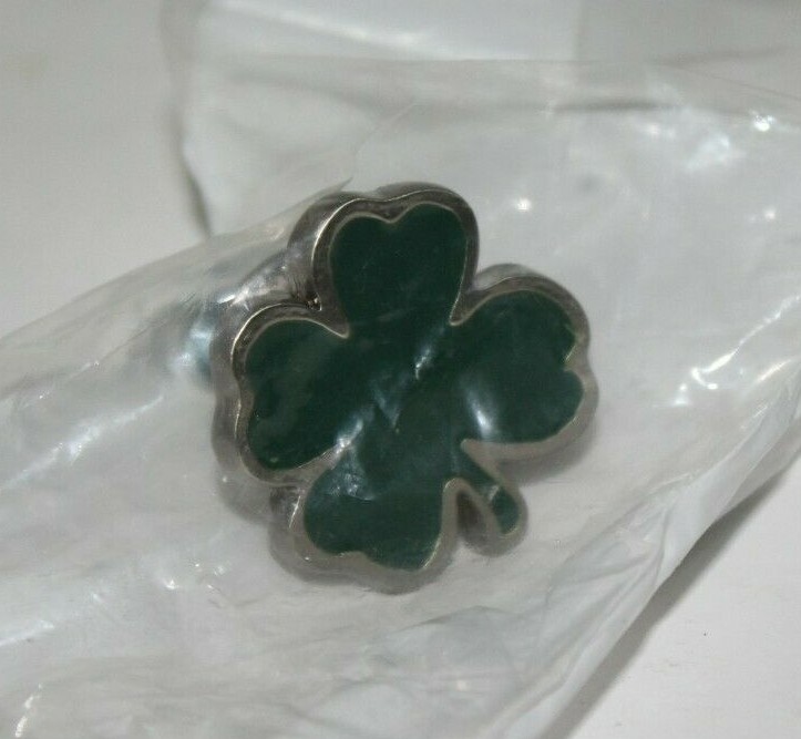Longaberger Shamrock Knob with Original Packaging #23282
