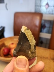 “Rare” lower Paleolithic HHS flake see description