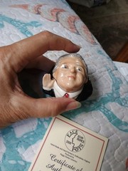 Vtg 2000 Signed Kevin Francis Face Pot Bill Clinton Trinket Box