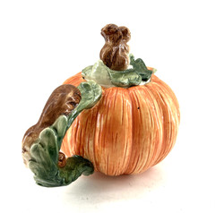 OCI 1990 Fall Pumpkin Squirrel Ceramic Teapot Orange 25oz