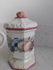 AVON Sweet Country Harvest Creamer & Covered Sugar