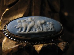 WEDGWOOD XRARE 18 CENTURY CUT STEEL LIGHT BLUE JASPER BROOCHE OF CLASICAL FIG