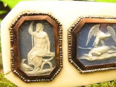 WEDGWOOD XRARE 1790 TOOTHPICK CASE & 3 JASPER MEDALLIONS CUT STEEL BEDS/GOLD