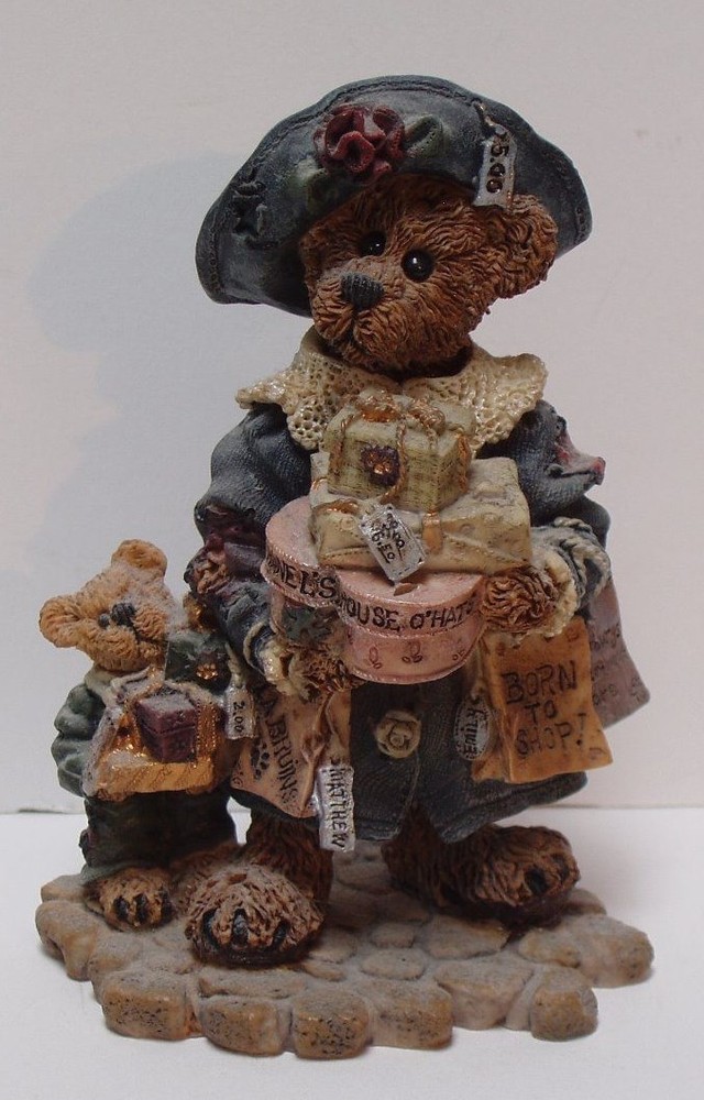 Boyds 1997 Grace & Jonathan…Born to Shop, #228306 w/original packaging