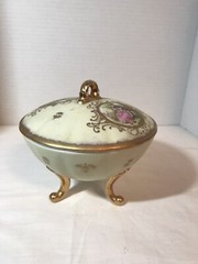 Vintage Lefton China Gold Green Victorian Couple Lidded Dish Footed 1616 6″ X 4″