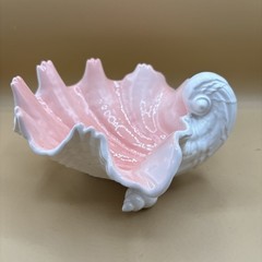 ￼Vintage 1980’s Fitz and Floyd Footed Seashell Dish, “Coquille” H-5” W-8” D-7”