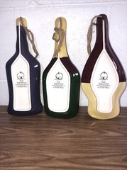VINTAGE HOME INTERIORS WINE DECORATION BOTTLES SPOON REST TRAYS/ WALL HANGINGS