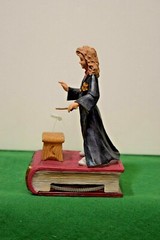 Harry Potter Hermione Granger with viewer Storyteller Figurine #823619 MIB
