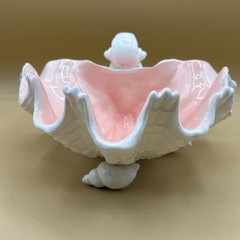 ￼Vintage 1980’s Fitz and Floyd Footed Seashell Dish, “Coquille” H-5” W-8” D-7”