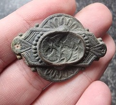 Metal Detecting Find Brooch Georgian / Victorian Decorative Antique 38x28mm