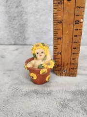 Vintage Mini Garden Cherub Angel in Flower Pot With Sunflowers 2.5″