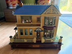 VTG 1991 Enesco Victorian Vignette Animated Action Musical Working Doll House