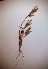 vintage Mid-cenrury Homco Brass Metal wheat stalk wall hanging 31 inches Retro