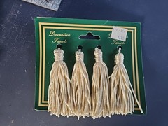 Vintage decorative tassels Ben Franklin Original packaging