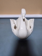Lenox Porcelain Swan Figurine Candy or Trinket Vintage Ivory Medium 6.5”x 8.5”