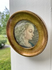 Vintage Italian Florentine Wall Plaque Round Gilt Gold