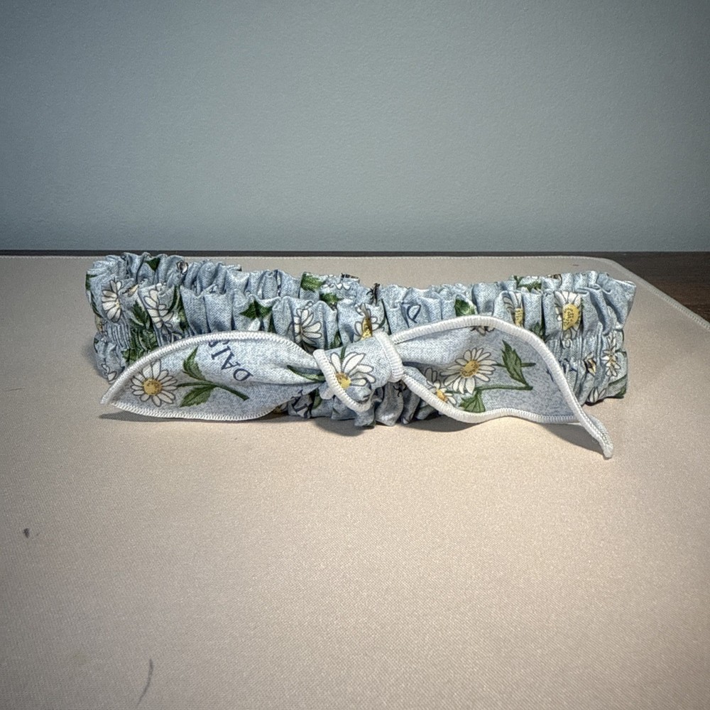 Longaberger Medium Garter-Daisy Fabric accessory.