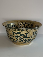 Stunning Gold& Dark Green Tapestry Porcelain Contour Bowl 10”d Asian Traditional