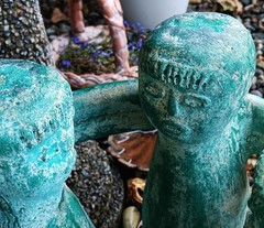 TABLE vtg circle of friends mayan aztec mexican candle garden sculpture western