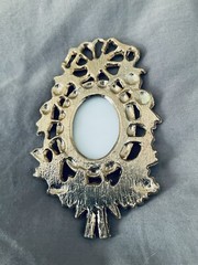 Vintage Oval Miniature Picture Brass Frame Convex Glass Ornate Cameo Fragonard